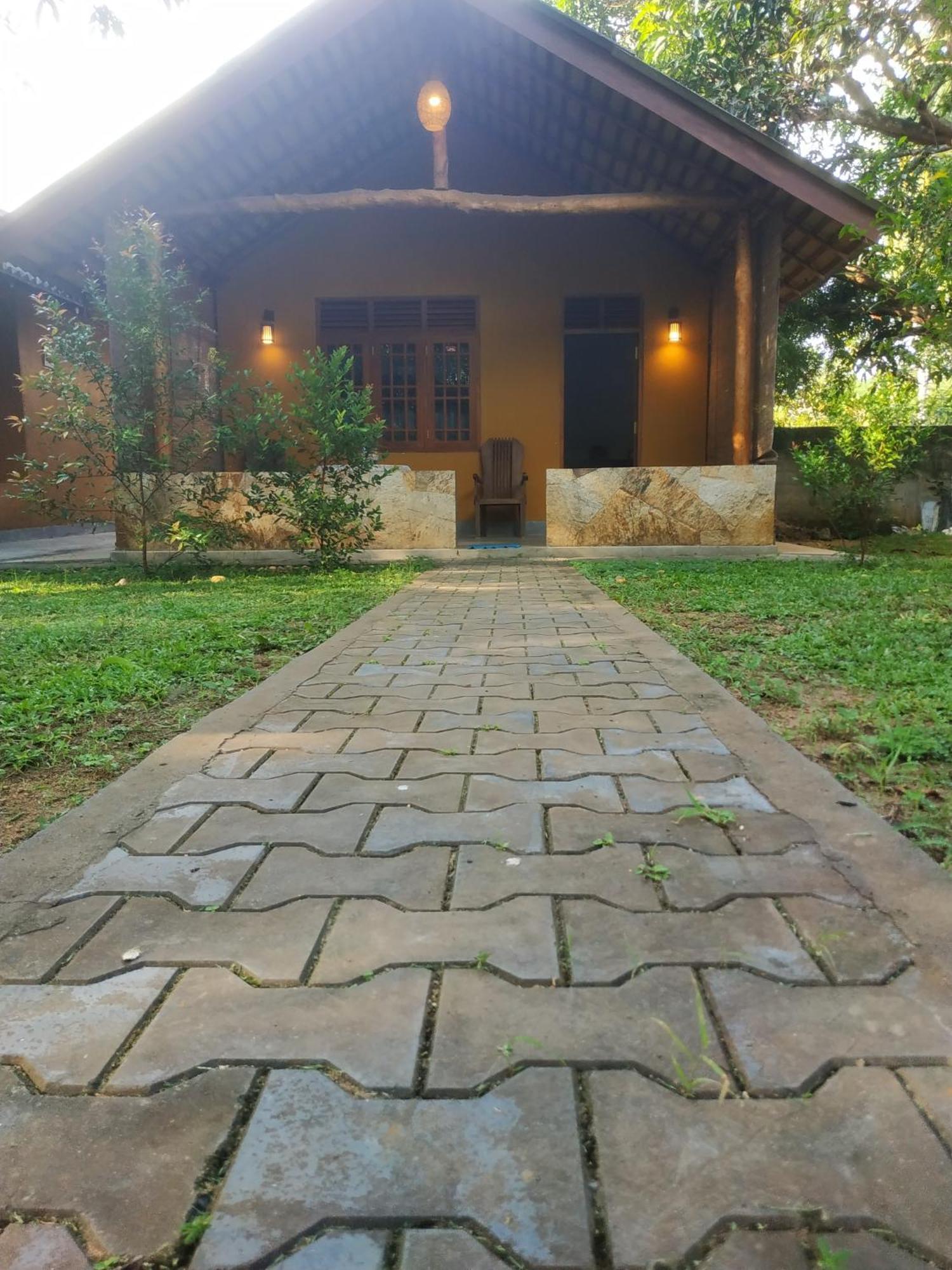 Four Seasons Safari Resort Udawalawa Udawalawe Εξωτερικό φωτογραφία
